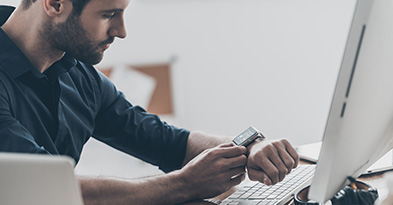 L’Avenir du Travail : Comment NOVAXYS Redéfinit les Espaces de Travail Numériques »